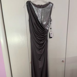 Adrianna Papell Size 8 sequin gown